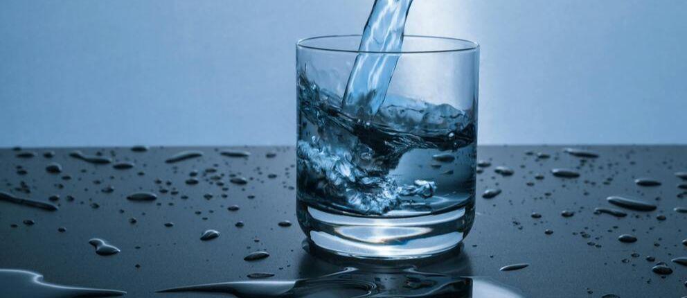 Thérapie par l'eau japonaise : Avantages, risques et efficacité